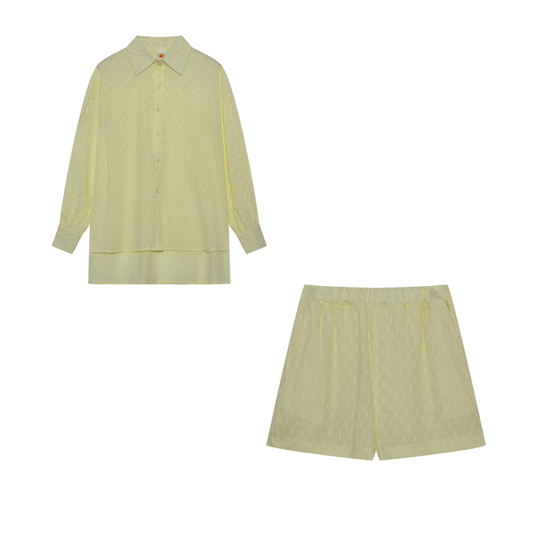 Elizabeth | Light Shirt & Shorts Ensemble