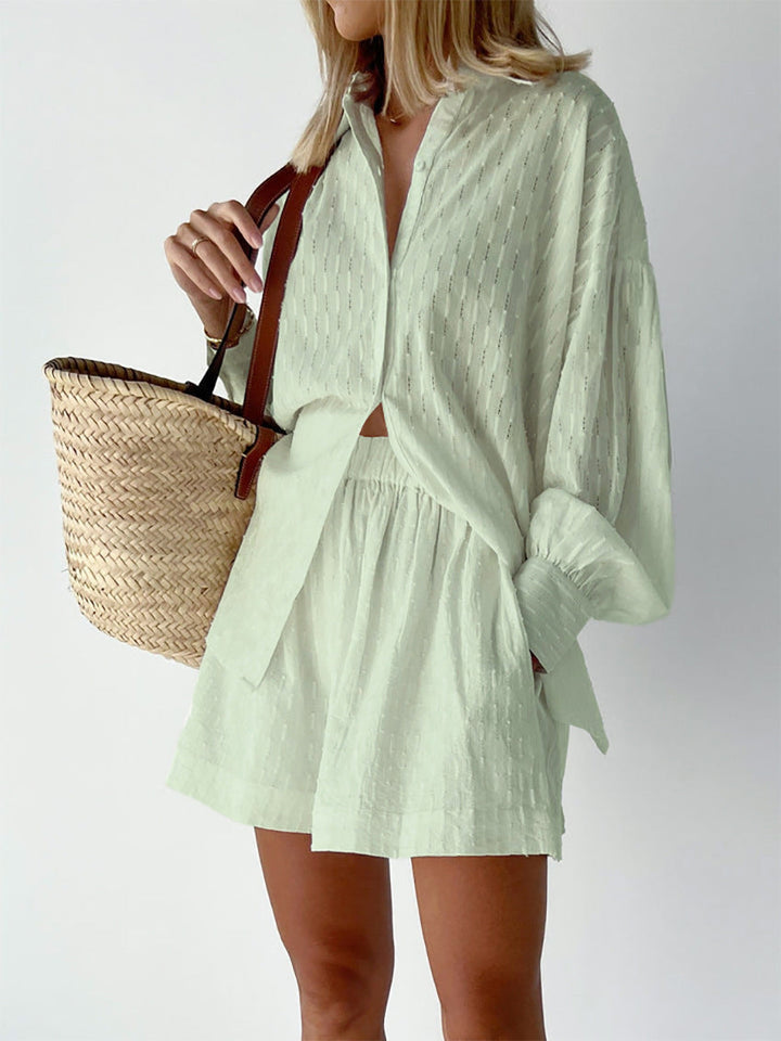 Elizabeth | Light Shirt & Shorts Ensemble