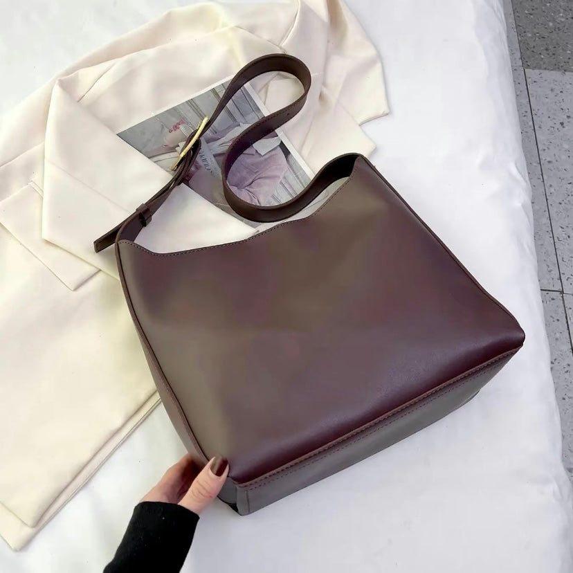 Stacy | Elegant Leather Handbag