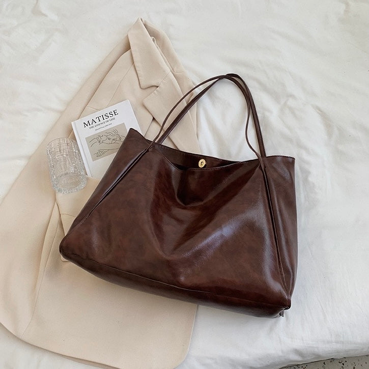 Patricia Glossy Leather Bag