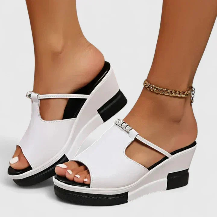 Isola | Chic Orthopedic Sandals