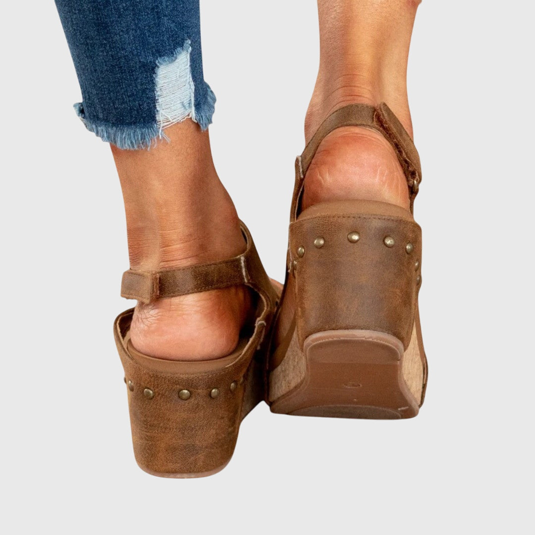 Marni | Elegant Orthopedic Sandals