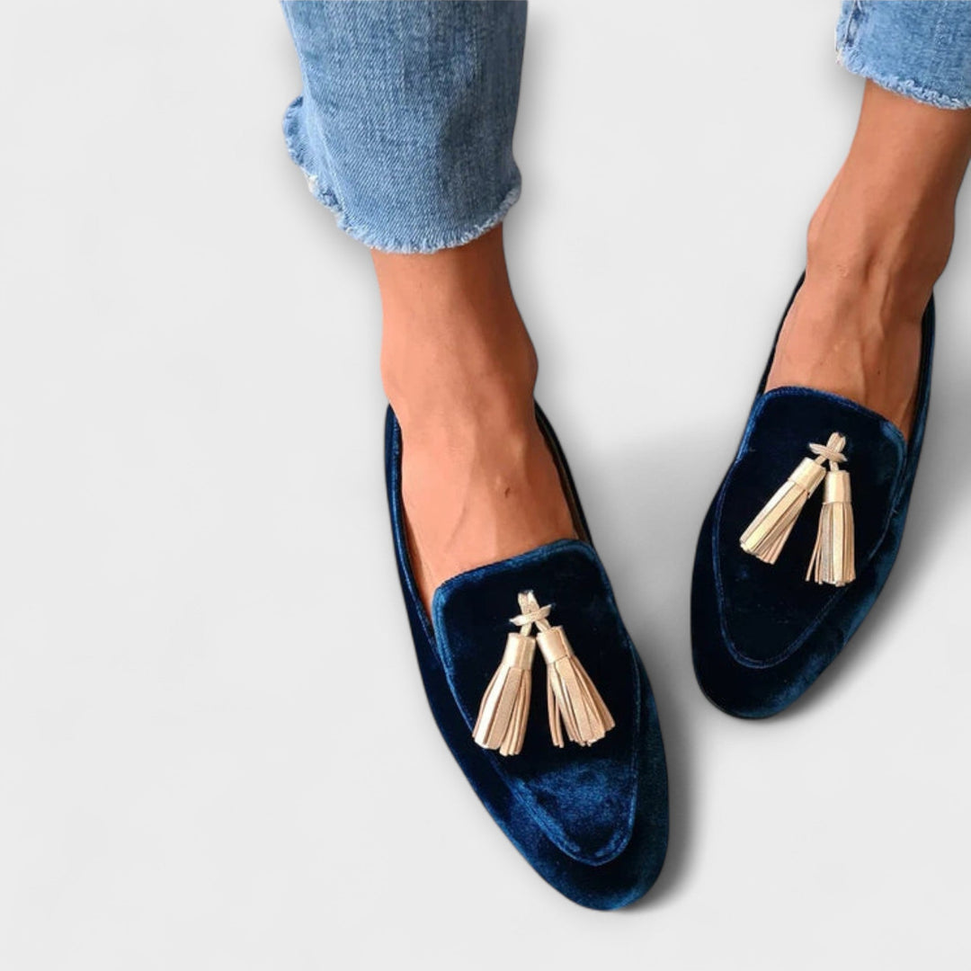 Quinnlyn | Vintage Fringe Moccasins