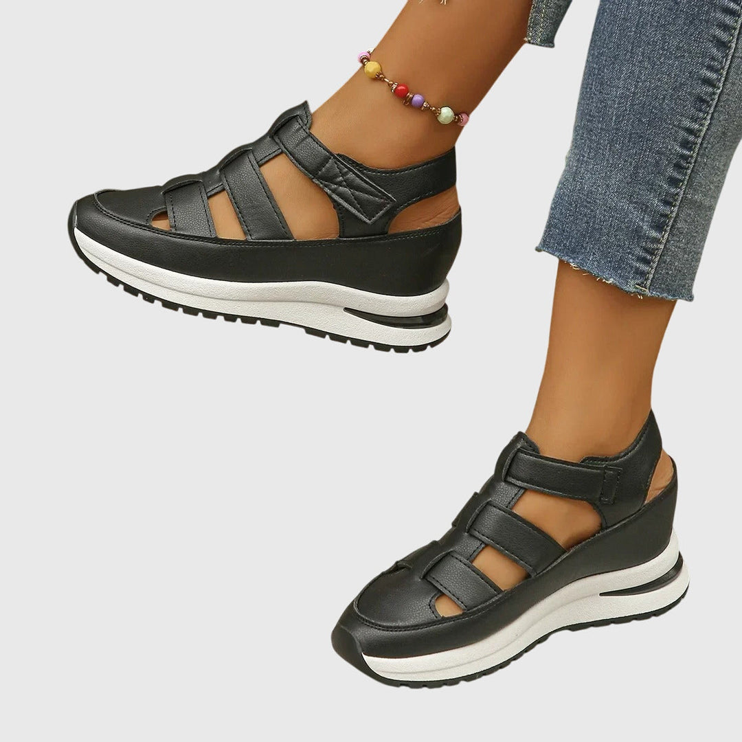 Finnie Versatile Orthopedic Sandals