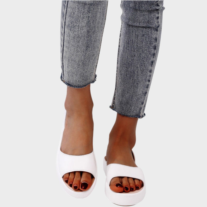 Dove | Elegant Orthopedic Sandals